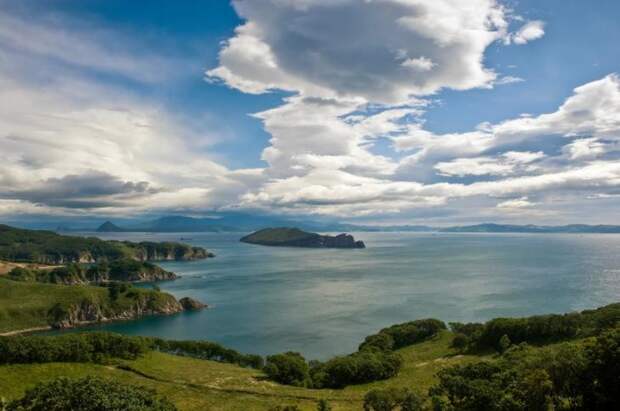Залив Находка (Японское море, Приморский край). Фото