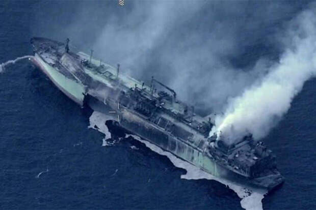 AP: ВСУ ударили по газовозу "Арктик Метагаз" с военного объекта в Ливии