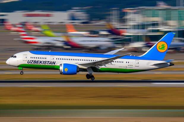 Uzbekistan Airways снизит цены на все авиабилеты ко Дню Конституции