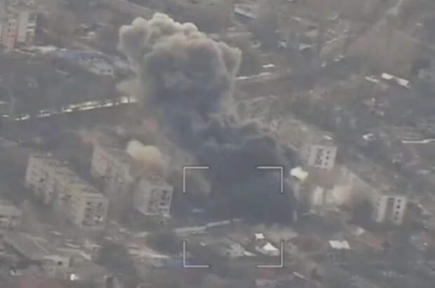 Управляемая бомба разнесла пункт дислокации боевиков ВСУ в Боровой