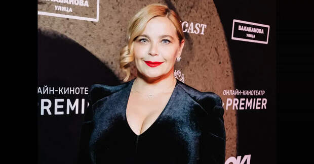 47-летнюю Ирину Пегову заподозрили в тайной свадьбе с бойфрендом на 10 лет младше неё