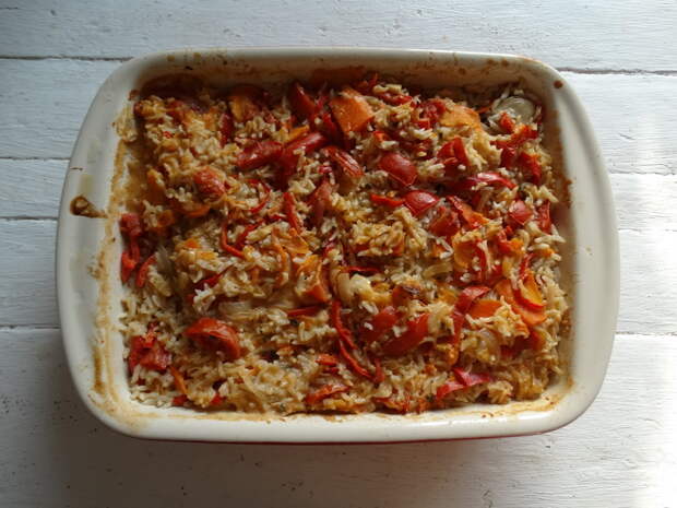 Окорочка с рисом и овощами. Очень здоровский рецепт и блюдо: нежнейшее мясо вместе с вкуснейшим гарниром