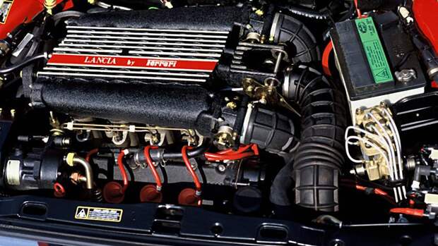 Lancia Thema 8.32 (рестайлинговая версия; 1988-1992 гг.)