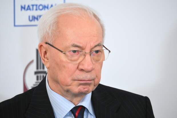 Бывший премьер Украины призвал пресекать поставки Киеву из стран Европы