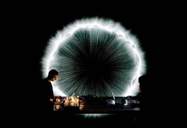 13.03 В Петербурге открывается выставка медиаискусства «Траектории интервалов» от команды dreamlaser