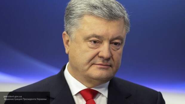 Порошенко попал в расширенный список антиукраинских санкций РФ