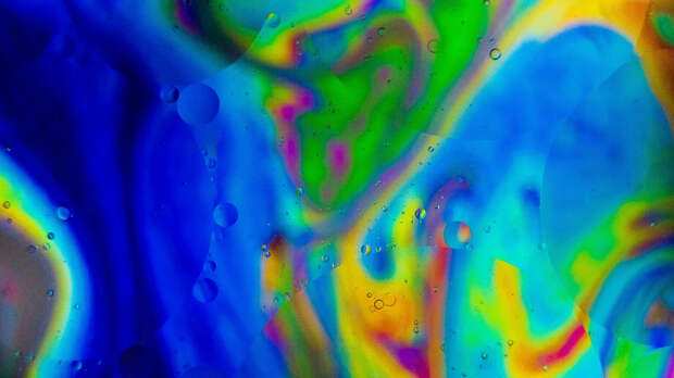 Финские ученые объяснили эволюционную роль выступающей женской груди