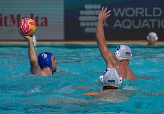 Украинским ватерполистам присудили поражение за бойкот игры с РФ