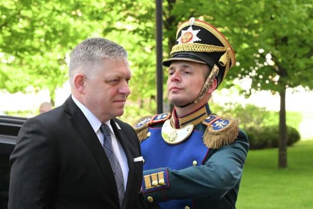 Ушаков: Фицо приедет на парад Победы в Москву