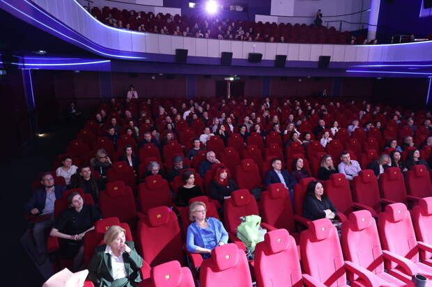 Опрос показал, любят ли петербуржцы ходить в кино