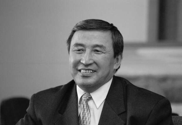 Первого главу Тывы Ооржака похоронят в родном селе по традициям буддизма