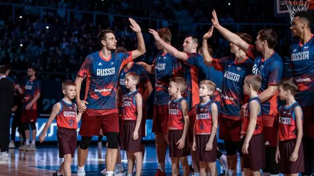 СЭ: на пост тренера сборной России по баскетболу претендуют два кандидата