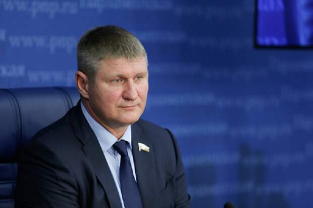 Депутат Шеремет ответил поговоркой на план Киева «отрезать» Крым