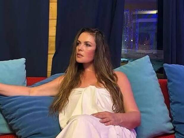 60-летняя Екатерина Андреева вновь поражает экстремальной моложавостью