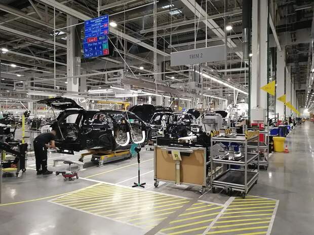 Бывший генсек НАТО предложил перенаправить мощности автопрома на нужды ВПК