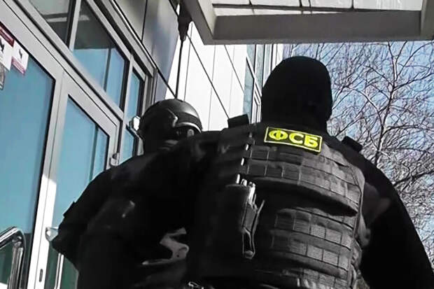 ФСБ показала видео задержания и признания мужчины, готовившего теракт в Брянске