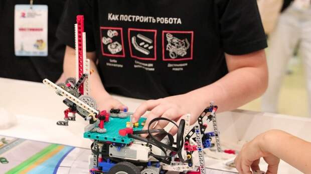 В Татарстане более 120 школьников обучились в студиях робототехники в рамках нацпроекта