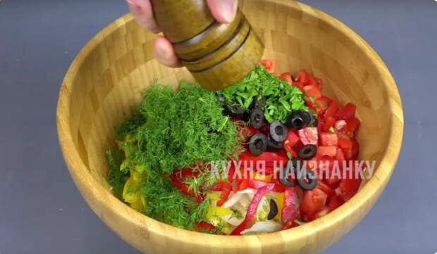 Рецепт нового, необычного и вкусного салата к 8 Марта