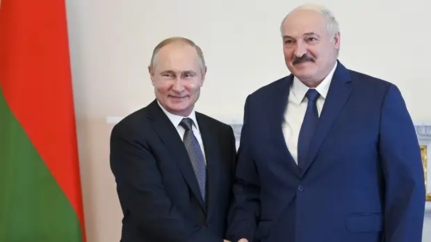 Лукашенко рассказал об обсуждении с Путиным действий США и НАТО в Чёрном море