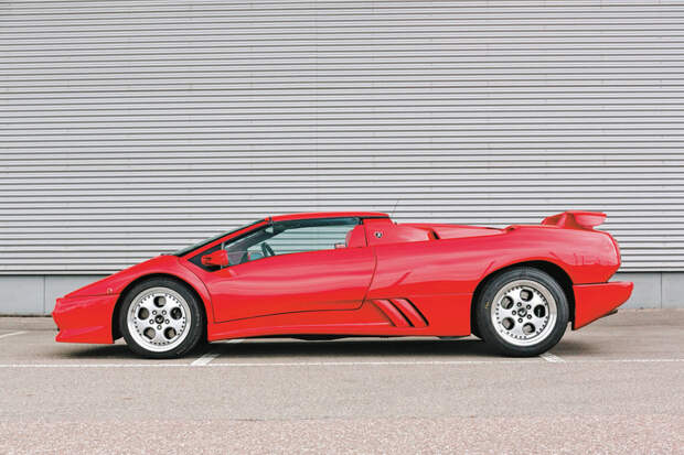 Родстер Lamborghini Diablo VT (1997-99)