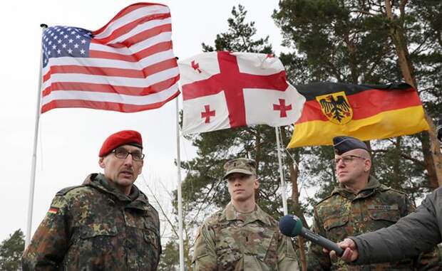 Учения НАТО Defender 2020: «Мы их из-за берез палками перебьем!»
