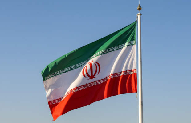 Страны Залива раскололись по Ирану - одни требуют войны, другие мира