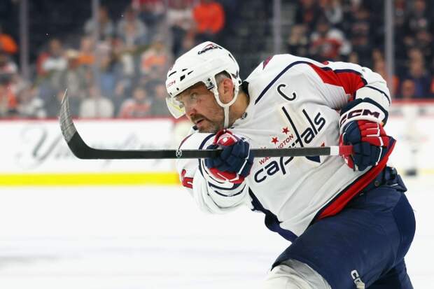 НХЛ: шайба Овечкина разогналась до 150,80 км/ч при его 1000-м голе