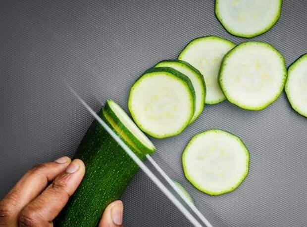 Врачи посоветовали для успешного похудения есть кабачки