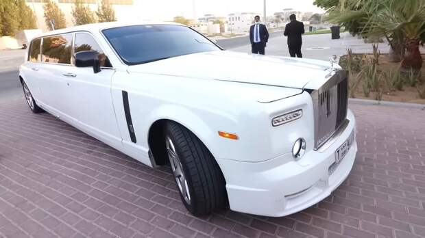 Rolls-Royce Phantom добавили длины