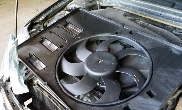 Можно ли глушить двигатель, если крутится вентилятор охлаждения: ответ моториста