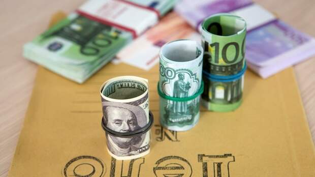 17 миллионов рублей в час: С такой скоростью воруют чиновники