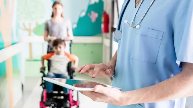 Депутат Фролова высказалась об идее бесплатного пребывания родителей и детей с ОВЗ в больницах