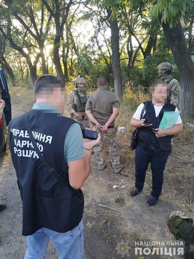 В Одессе военный продавал гранаты и патроны В Одессе военный продавал гранаты и патроны