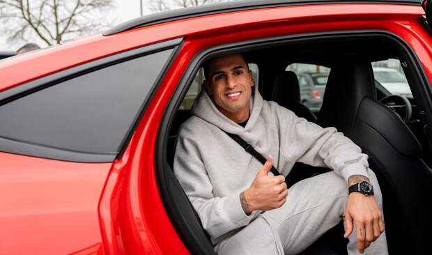 Канселу успешно прошел медицинское обследование для «Барселоны». Завтра он подпишет контракт