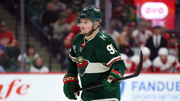 Тарасенко стал 16-м игроком из России с 700 очками в НХЛ