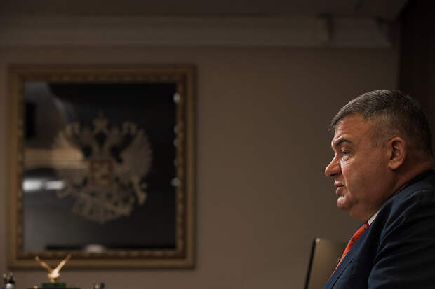 Анатолий Сердюков