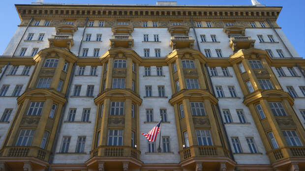 «Кастинг в реалити-шоу»: почему США не спешат с новым послом в России