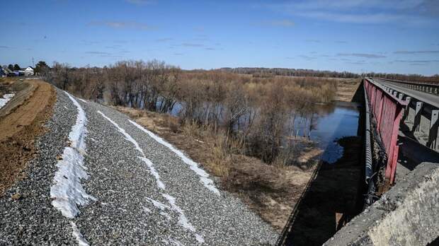 Вода в Ишиме у села Ильинка поднимается и превысило критическое значение
