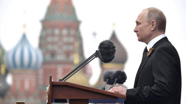 Польские эксперты назвали выступление Путина на параде Победы международным посланием