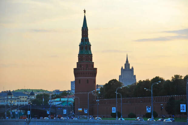 В Москве построят небоскрёб с "морем" и пляжем