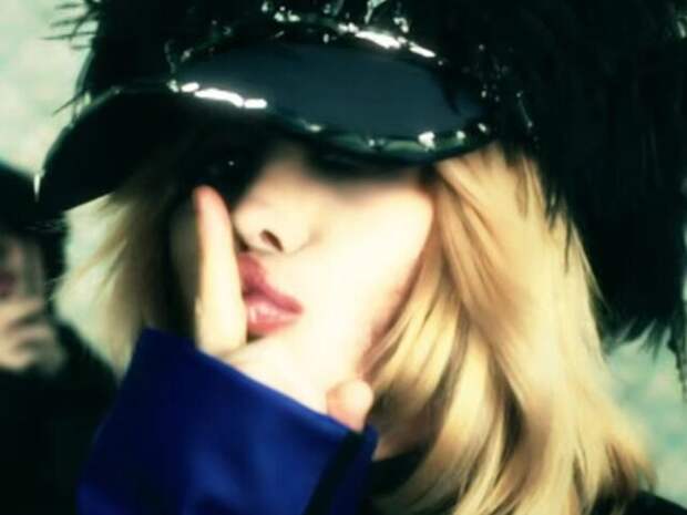 Сергей Зверев стал новой звездой зумеров после съемок в клипе Славы Марлоу