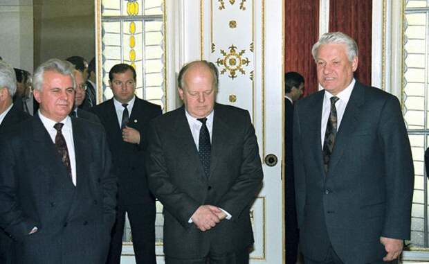 https://svpressa.ru/p/31/318/318538/l-318538.jpg?v=1638894675