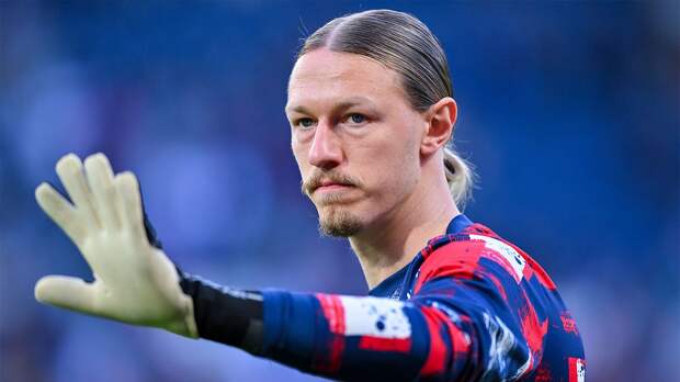 Сафонов пропустил третий мяч в матче с «Ренном»