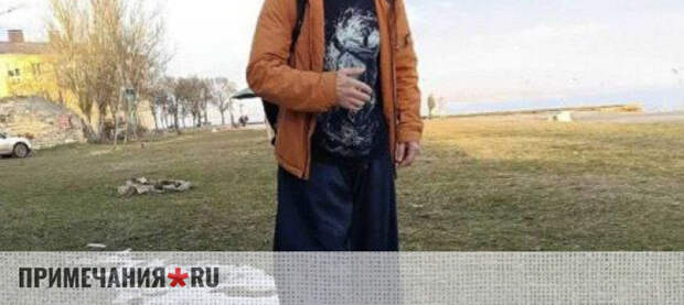 Крымчанин ради ЗОЖ и закалки два года подряд добирается на работу босиком