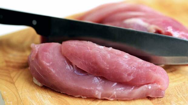 Россия стала закупать на 34% больше мяса на внешних рынках