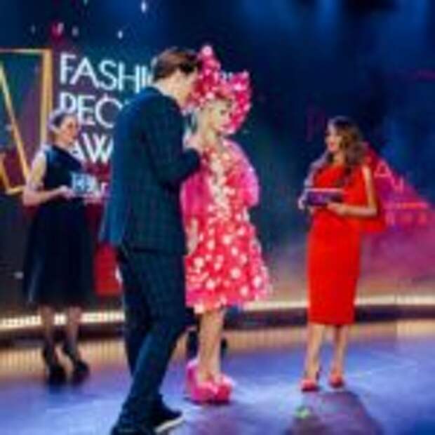 Русской Барби Тане Тузовой вручена престижная премия Fashion People Awards 2021