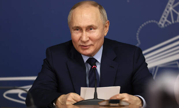 Владимир Путин направил приветствие участникам «Лыжни России»