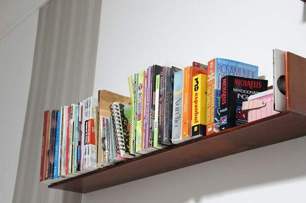 Книги, которые вам не понравились, лучше отдать друзьям или отнести в библиотеку. / Фото: Stylepark.com Книги, которые вам не понравились, лучше отдать друзьям или отнести в библиотеку. / Фото: Stylepark.com