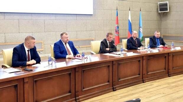 В Барнауле обновили трехстороннее соглашение / Фото: @barnaul_org