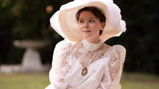 Татьяна Петросяна решила добиться "фарфорового лица" с помощью капельниц